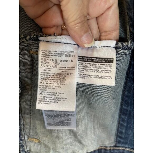 Levi Strauss & Co. Women's Denim Jacket Size‎ S - Classic Style Lightweight - Picture 4 of 14
